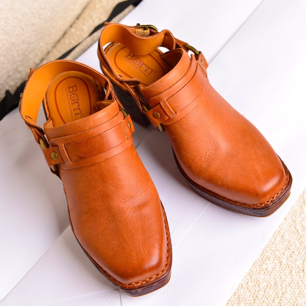 Caramel sling back leather clog, brand new
